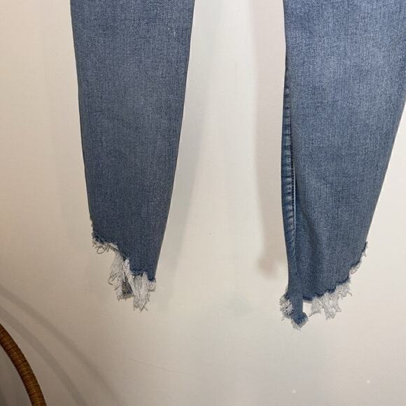 American Eagle Next Level hi rise jeggings crop stretch frayed jeans size 2 - Picture 6 of 8